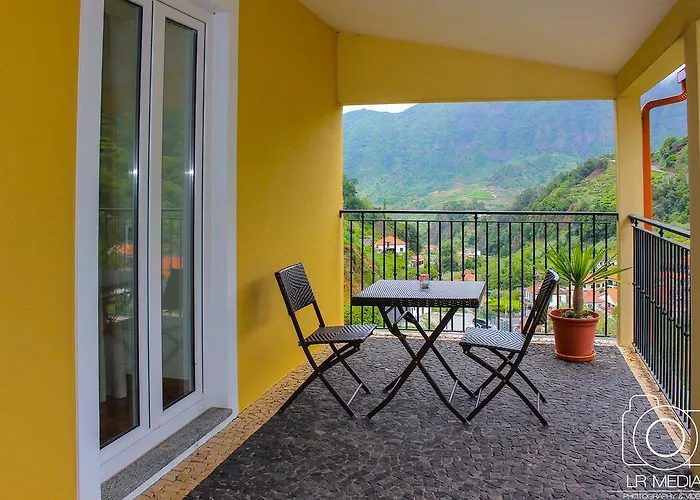 卡瓦罗阳光酒店