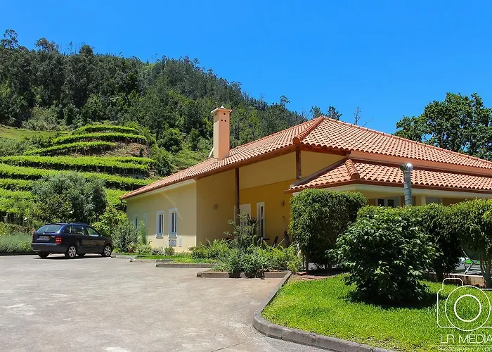 卡瓦罗阳光酒店 招待所 4*